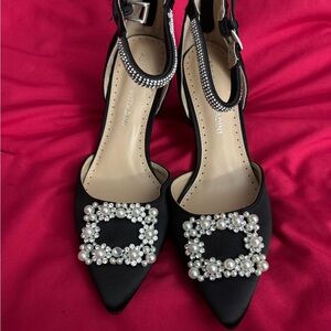 Chic Black Heels with Pearl Accents